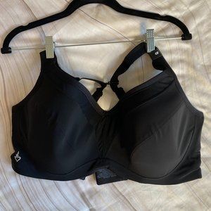 NWT Torrid Underwire Convertible Strap Sports Bra 42F